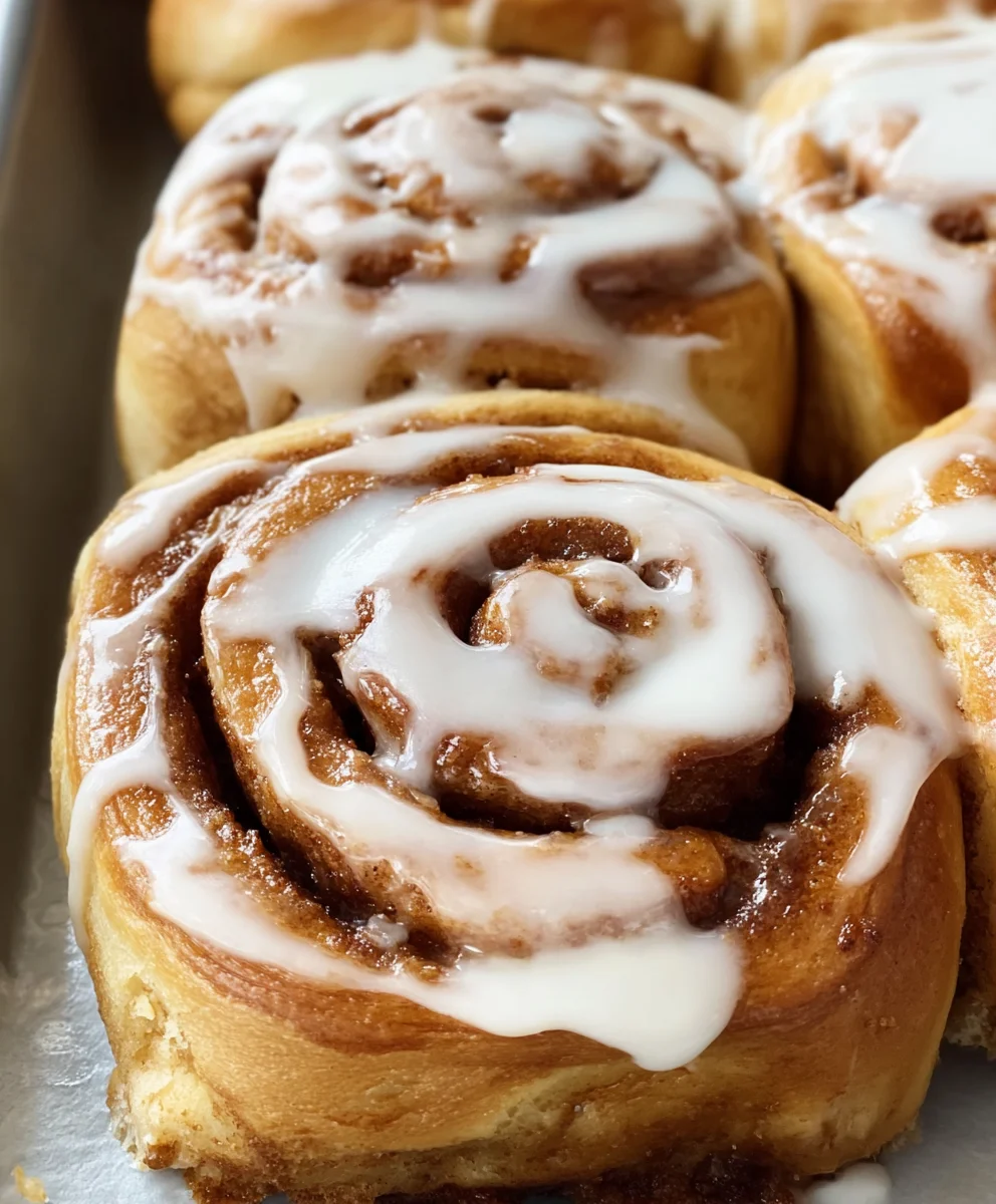 Biscoff Cinnamon Rolls - Easy & Delicious Recipe