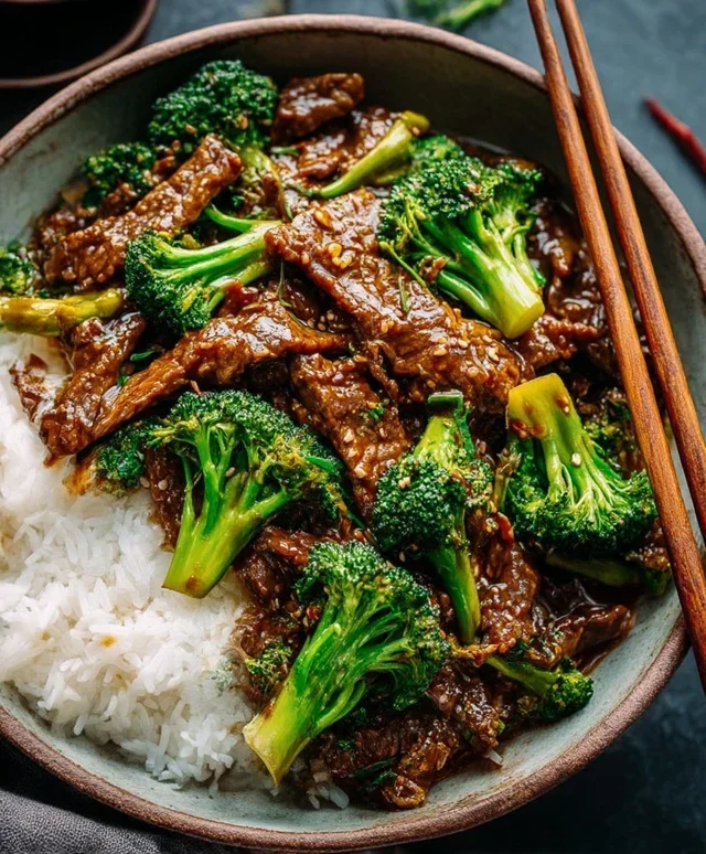 Chinese Beef and Broccoli (牛肉炒西兰花)